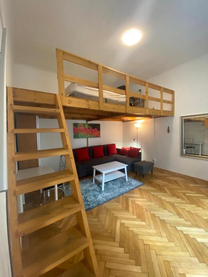 Ac With Free Parking At Acacia St, City Center 부다페스트 외부 사진